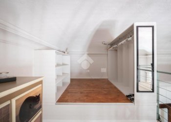 Two-room apartment Via Giuseppe Luigi Lagrange, Torino (neighborhood Centro) - photo 24