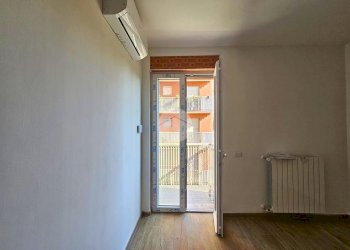 Two-room apartment Via Romualdo Bonfadini, Milano (neighborhood Morsenchio) - photo 6