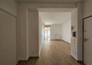 Two-room apartment Via Romualdo Bonfadini, Milano (neighborhood Morsenchio) - photo 8