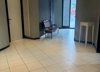 Apartment Corso Enotria, 1C, Alba - photo 4