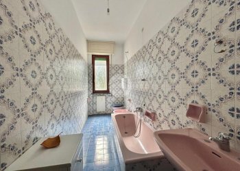 Apartment Via Rusca, Savona (neighborhood La Rusca) - photo 25