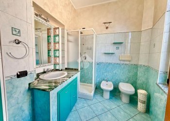 Four-room apartment via Langhi, Novara - photo 9
