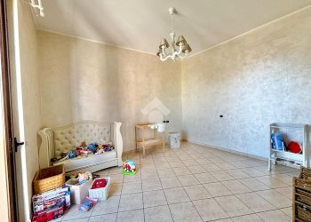 Four-room apartment via Langhi, Novara - photo 16
