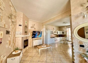 Four-room apartment Via Langhi, Novara - photo 6