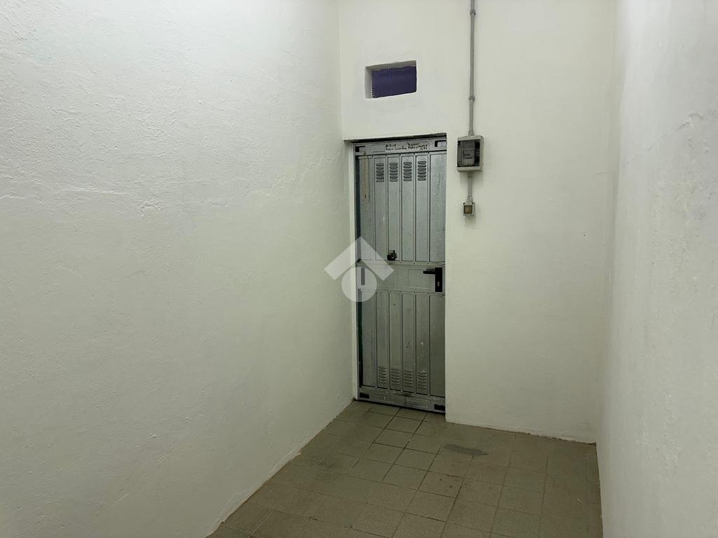 Warehouse viale goffredo franchini, Genova (neighborhood Nervi) - photo 3