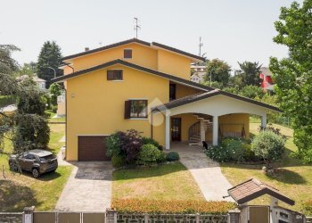 Villa Via Gramsci, Pantigliate - photo 1