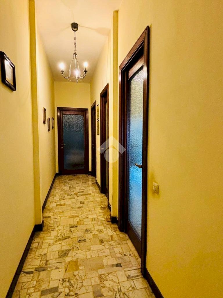Three-room apartment Via Martiri della Libertà, Rho - photo 3