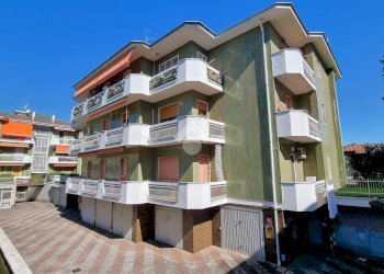 Three-room apartment Via Bertarini, Carugate - photo 6