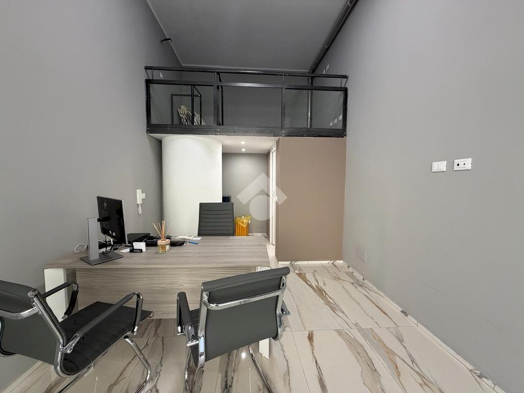 Negozio Via Dagnini, Bologna (zona Murri) - foto 3