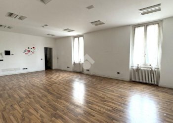 Four-room apartment Via Giuseppe Mazzini, Senago - photo 2