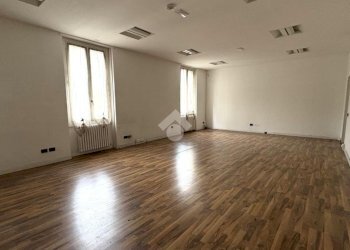 Four-room apartment Via Giuseppe Mazzini, Senago - photo 8