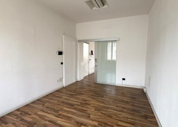 Four-room apartment Via Giuseppe Mazzini, Senago - photo 12