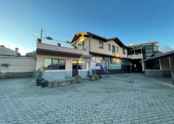 Villa Via Boffalora, Magenta - photo 1