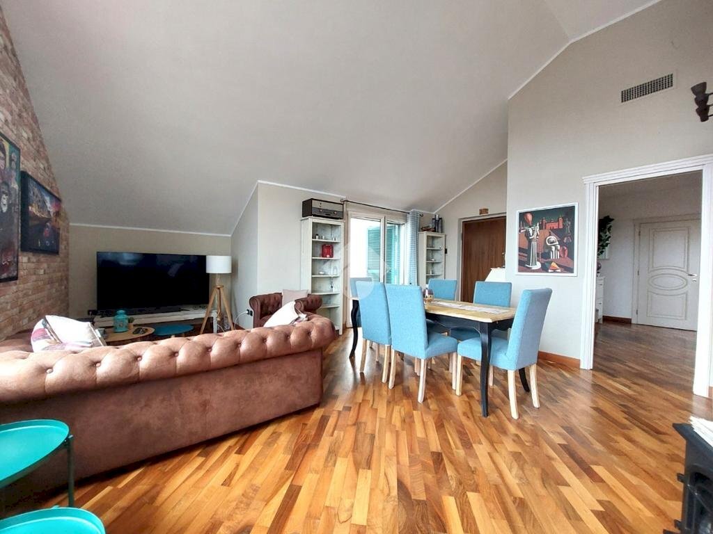Attic Via Vittorio Veneto, Vittuone - photo 3