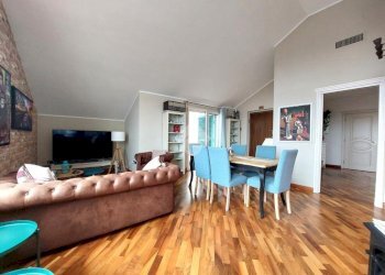 Attic Via Vittorio Veneto, Vittuone - photo 3