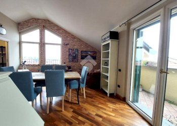 Attic Via Vittorio Veneto, Vittuone - photo 5