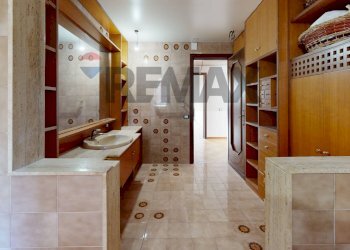 Servizio con vasca - Appartamento Via Gregorio Ugdulena
 
7, Palermo - foto 8