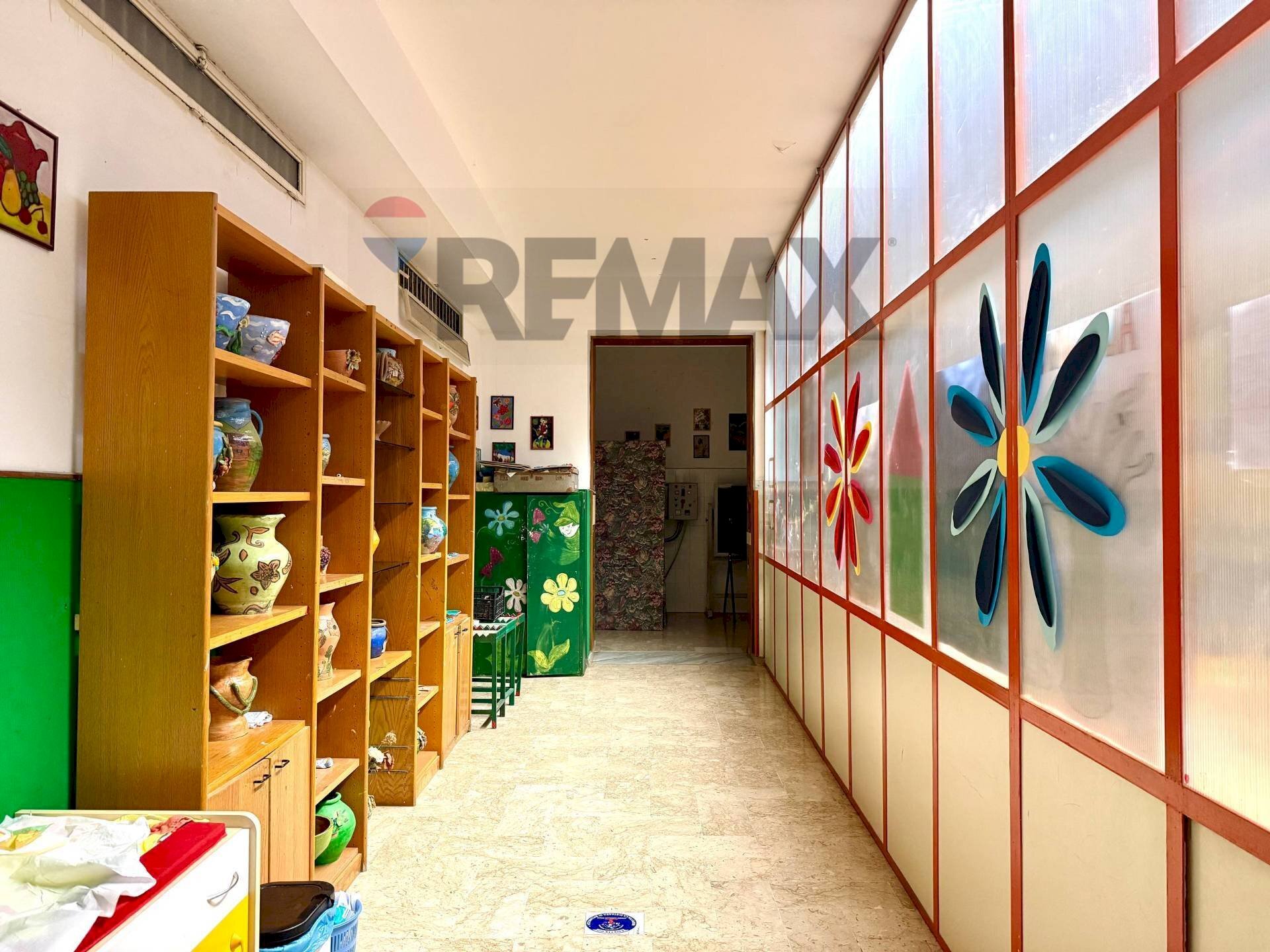 Hall / corridoio - Ufficio Via Giuseppe Lanza di Scalea
 
478/522, Palermo - foto 2