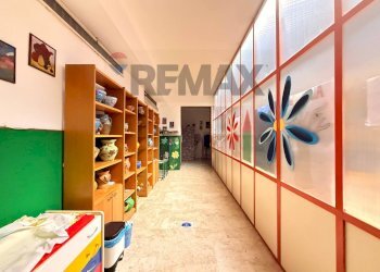 Hall / corridoio - Ufficio Via Giuseppe Lanza di Scalea
 
478/522, Palermo - foto 7