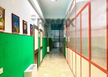 Hall / corridoio - Ufficio Via Giuseppe Lanza di Scalea
 
478/522, Palermo - foto 9