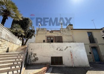 Edificio all\'aperto - Casa semi indipendente via dei caduti, Grassano - foto 1