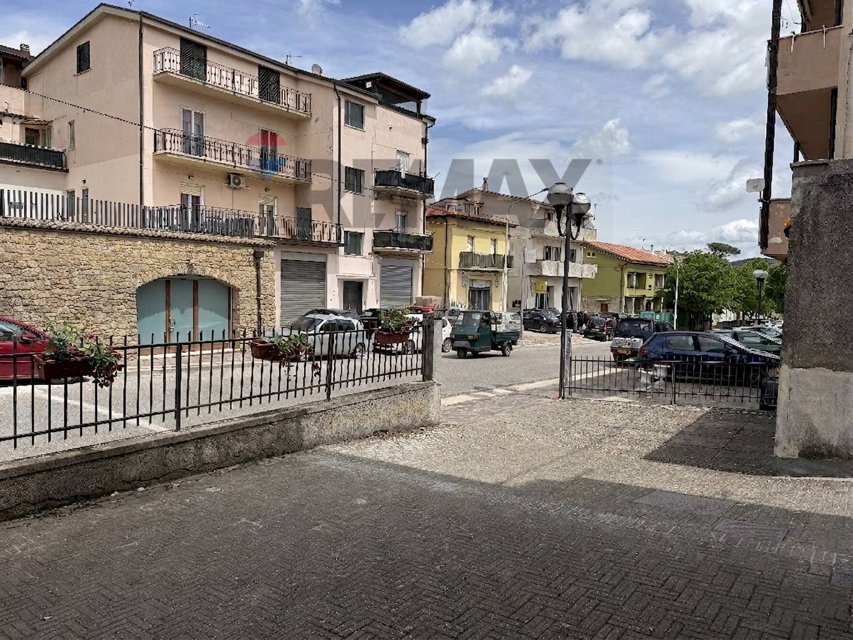 Edificio all\'aperto - Commercial Premises via lucana, Tricarico - photo 2