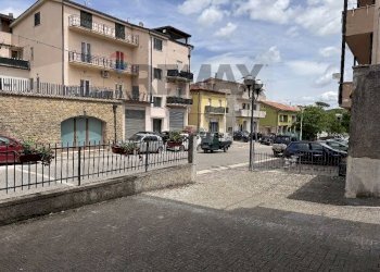 Edificio all\'aperto - Commercial Premises via lucana, Tricarico - photo 2