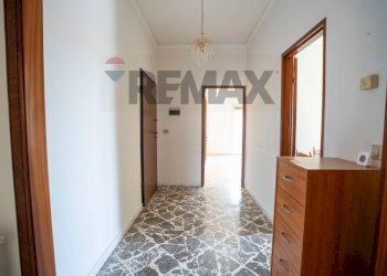 Hall / corridoio - Four-room apartment Via Catania
 
7, Giarre - photo 5