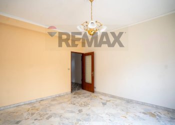 Stanza vuota - Four-room apartment Via Catania
 
7, Giarre - photo 8