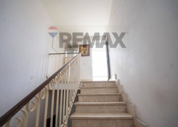 Scale - Four-room apartment Via Catania
 
7, Giarre - photo 16