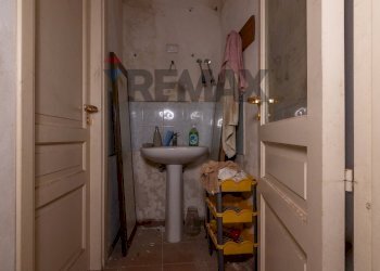 Bagno - Bilocale Via Giuseppe Logoteta
 
10, Siracusa - foto 11