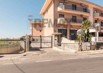 Edificio all\'aperto - Trilocale VIA PALERMO
 
615, Catania - foto 26