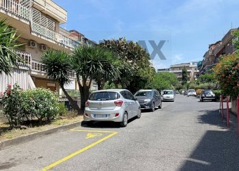Edificio all\'aperto - Appartamento VIA ZANGRI'
 
3, Gravina di Catania - foto 1
