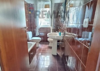 Bagno - Appartamento VIA ZANGRI'
 
3, Gravina di Catania - foto 2