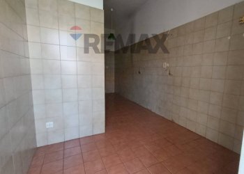 Stanza vuota - Appartamento VIA ZANGRI'
 
3, Gravina di Catania - foto 9