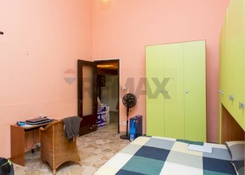 Camera / camera da letto - Three-room apartment Via Dei Vespri
 
6, Misterbianco - photo 20