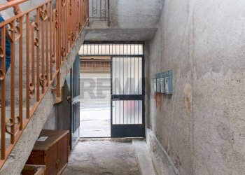 Scale - Three-room apartment Via Dei Vespri
 
6, Misterbianco - photo 26