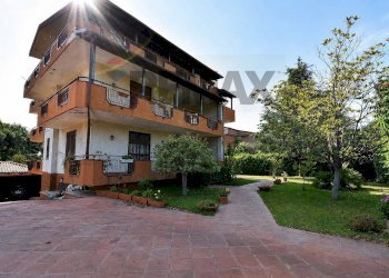 Casa all\'aperto - Casa semi indipendente via treviso
 
24, Mascalucia - foto 2