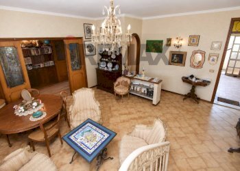 Sala da pranzo - Casa semi indipendente via treviso
 
24, Mascalucia - foto 24