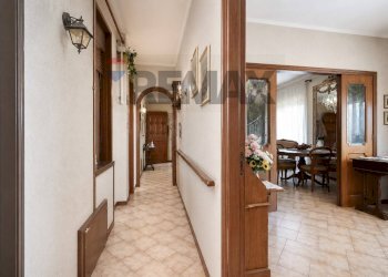 Hall / corridoio - Casa semi indipendente via treviso
 
24, Mascalucia - foto 28