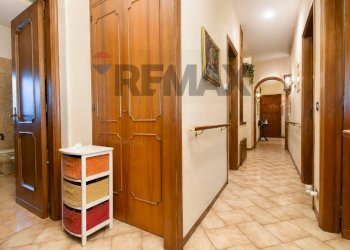 Hall / corridoio - Casa semi indipendente via treviso
 
24, Mascalucia - foto 43