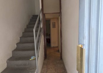 Scale - Quadrilocale via Genova
 
15, San Giovanni la Punta - foto 9