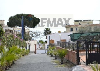 Edificio all\'aperto - Three-room apartment Via del Sileno
 
2, Giardini-Naxos - photo 14