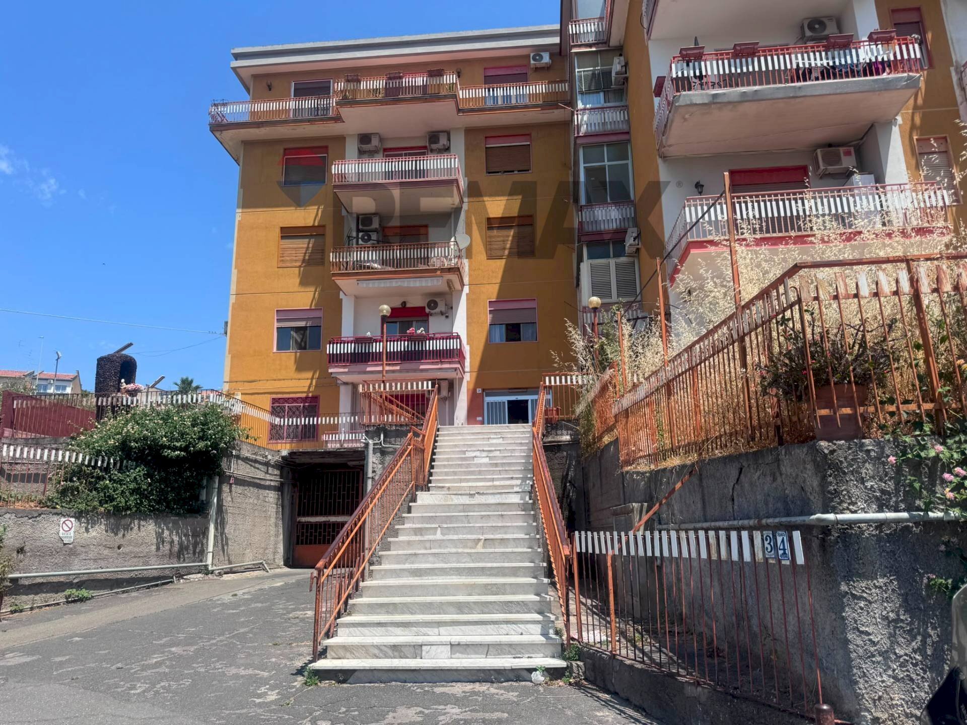 Edificio all\'aperto - Trilocale Corso Dei Mille
 
34, Catania - foto 1