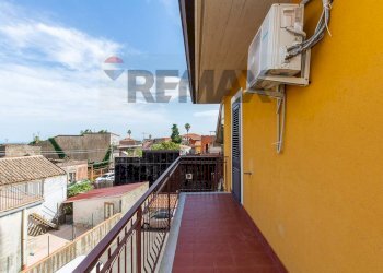 Balcone - Trilocale Via Sciara
 
19, Tremestieri Etneo - foto 8
