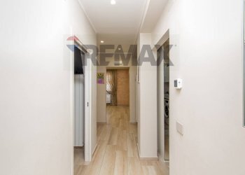 Hall / corridoio - Trilocale Via Sciara
 
19, Tremestieri Etneo - foto 11