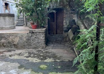 Giardino - Casa indipendente Via Vittorio Emanuele III
 
302, Belpasso - foto 2