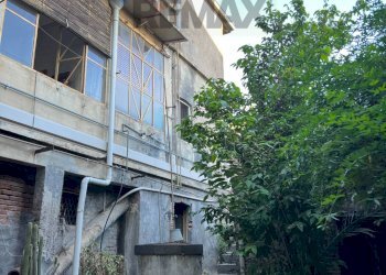 Edificio all\'aperto - Casa indipendente Via Vittorio Emanuele III
 
302, Belpasso - foto 9