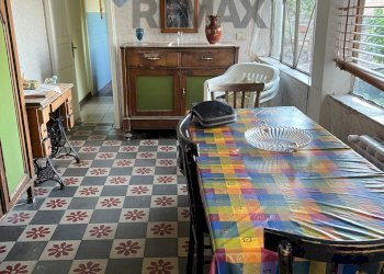 Sala da pranzo - Casa indipendente Via Vittorio Emanuele III
 
302, Belpasso - foto 30