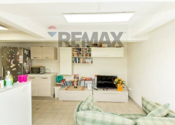 Soggiorno - Trilocale Via Etnea
518, Catania - foto 3